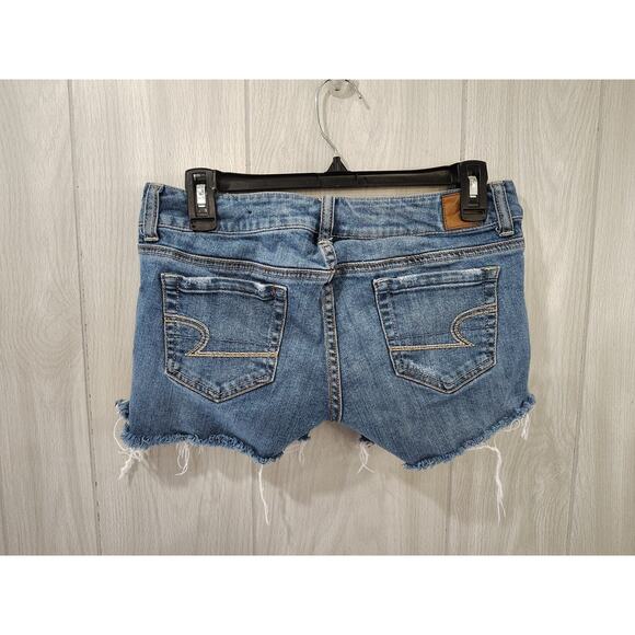 Women's American Eagle Favorite Boyfriend Cutoff Short Shorts Daisy Dukes Size 4 - Picture 2 of 9
